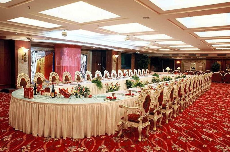 Hualing Grand Hotel Urumqimeeting room