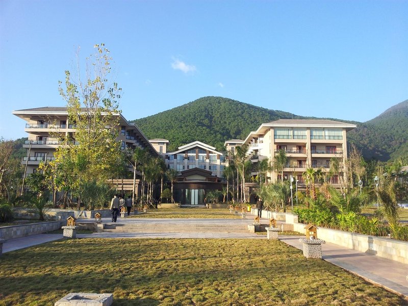 Bonreal Hotel (Xichang Qionghai Bay) Over view