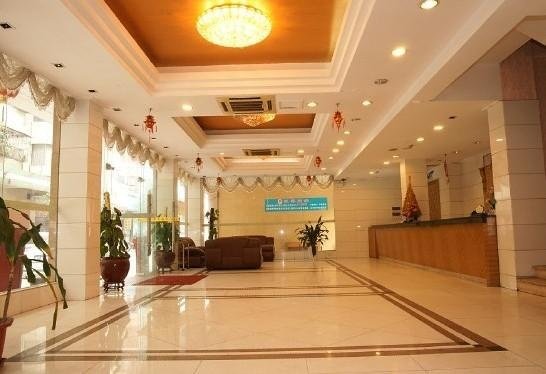 Yidun Hotel Lobby