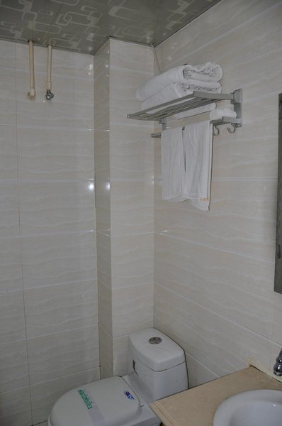 Jiaotong Business Hostel Guest Room