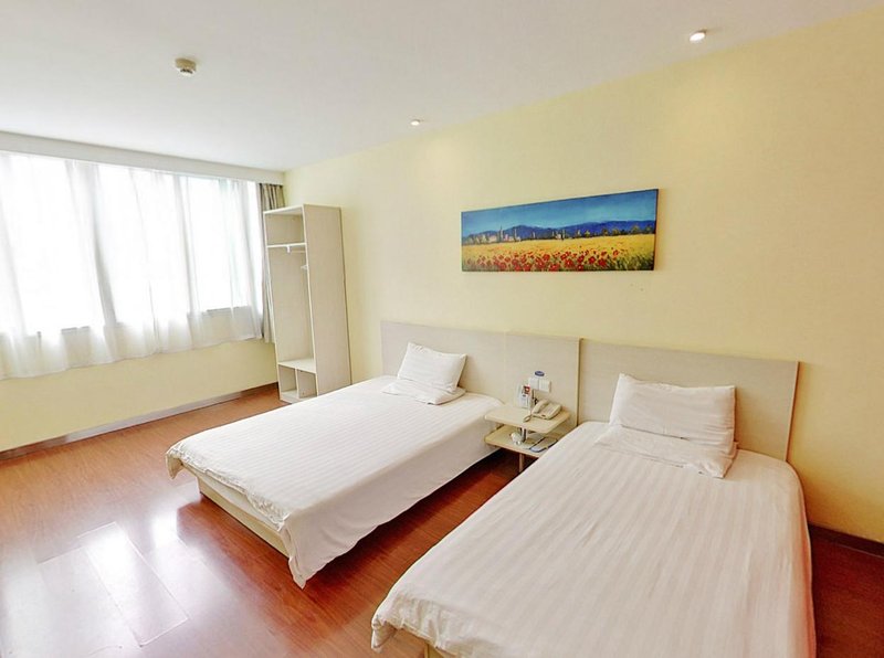 Hanting Express YanAn Road Shanghai Guest Room