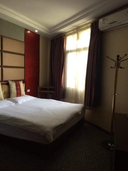 Wanyuan Yidu Hotel Guest Room