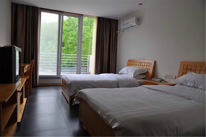 Xuyi Liangkejian Tieshan Temple Forest Resort Guest Room