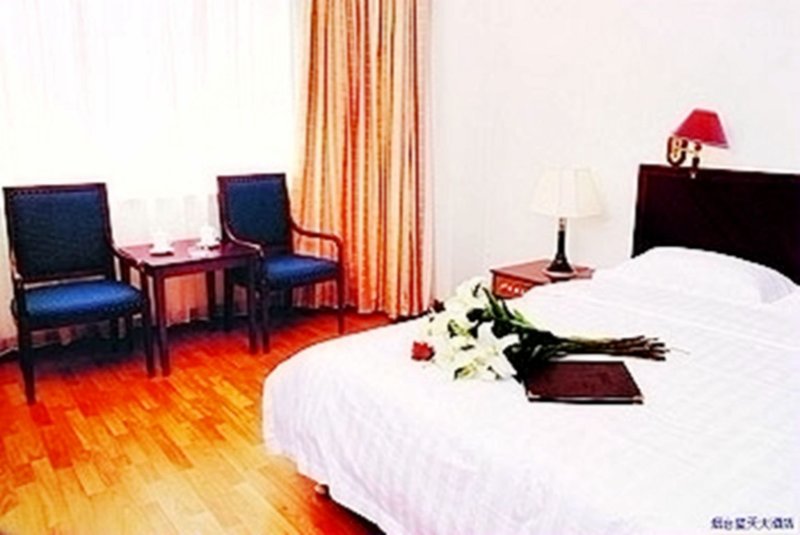 Lantian Hotel Guest Room