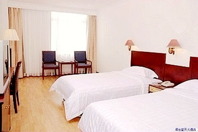 Lantian Hotel Guest Room