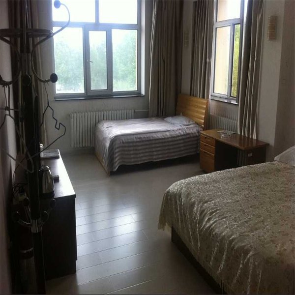 eergunahaiguanzhaidaisuo Guest Room