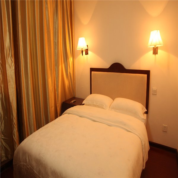 Danmailou Hotel Guest Room