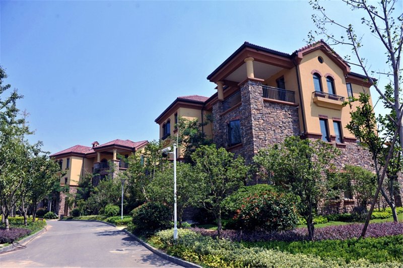 Zipeng Mountain Guangyuan International Conference Center Over view