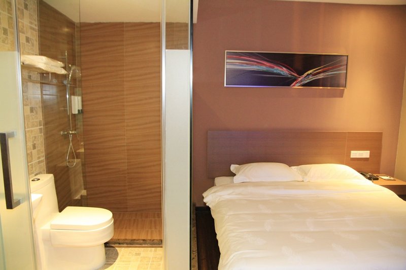 Seven Plus One HotelGuest Room