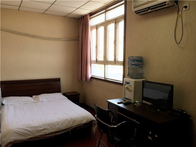 Tongjiang Hostel Guest Room