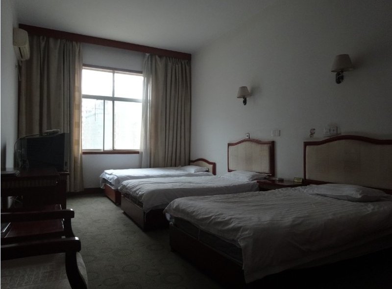 Qiachuan Hotel Guest Room