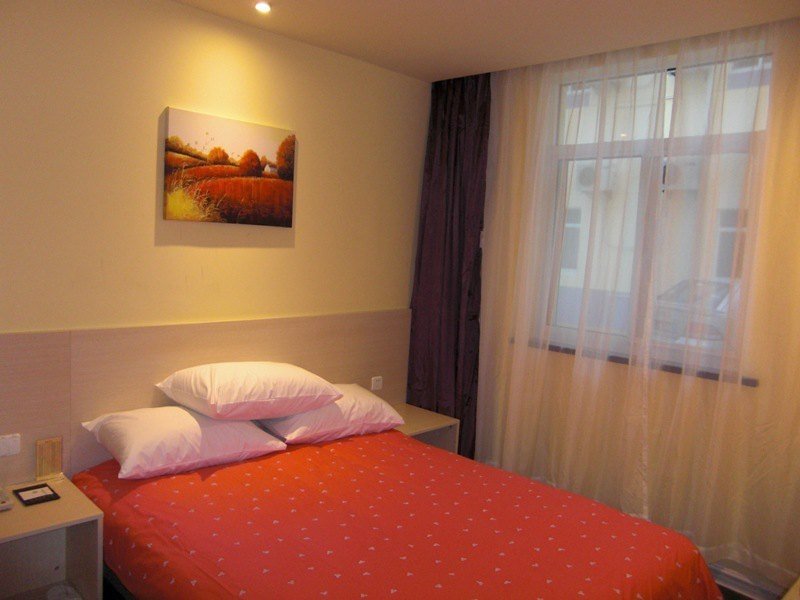 Huiting Hotel Guest Room