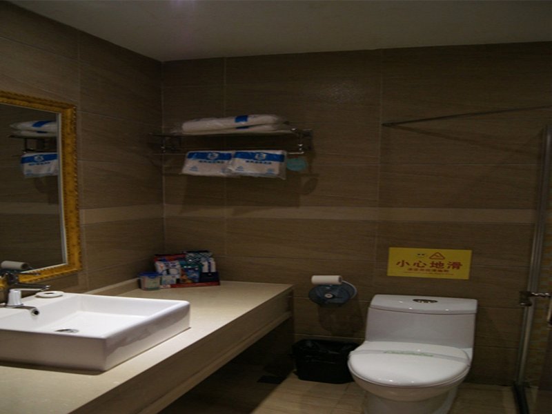 Delong HotelGuest Room