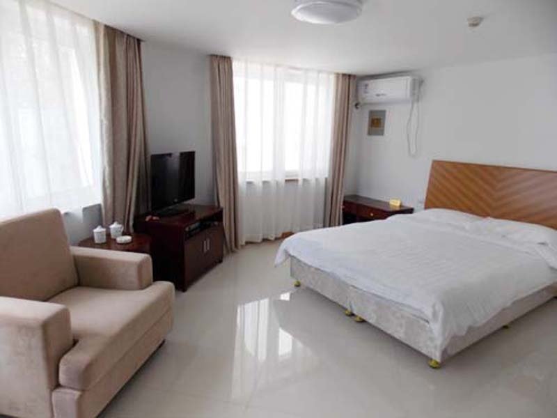 Guangming Daily Rest Home Guest Room