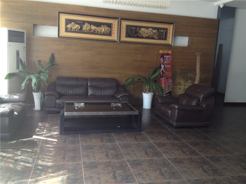 Lingguang Business Hotel Lobby