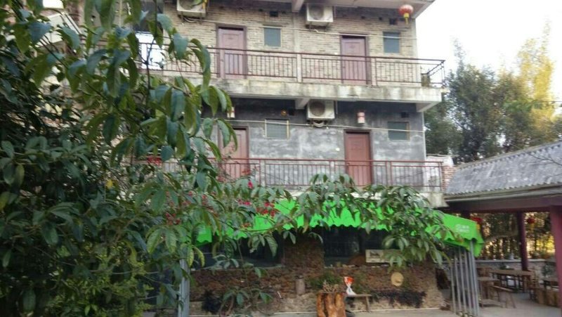 Huangyao Fupan Renjia Farmhouse Over view