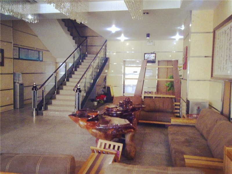 north hotel Lobby