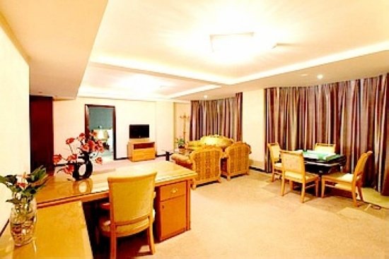 He Qun HotelGuest Room