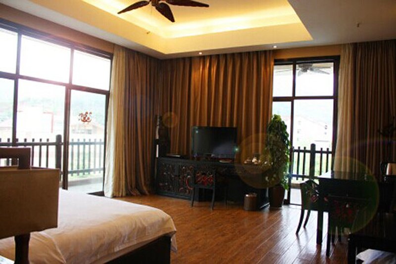 Jianmenguan Hot Spring Hotel - Guangyuan Guest Room