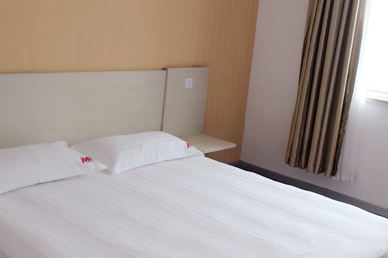 Jimeike Business Hostel (Qingdao Fuying Decoration City) Guest Room