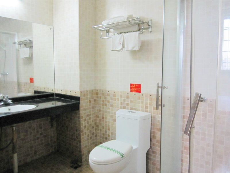 Hezhou Jinyuegui Hotel Guest Room