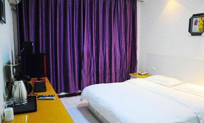 DongFang Business Hotel Guest Room