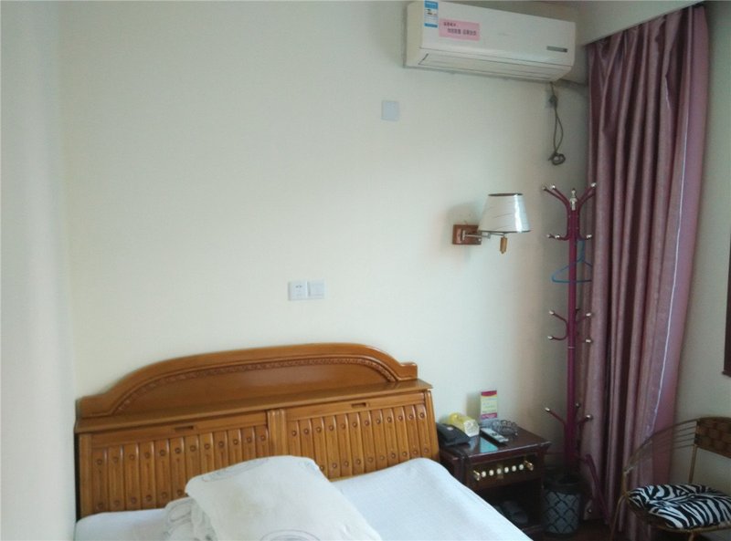 Tiantian Hotel Guest Room