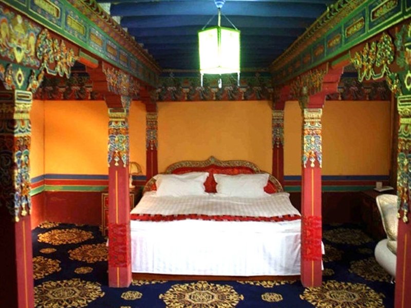 Trichang Labrang Hotel Lhasa Guest Room