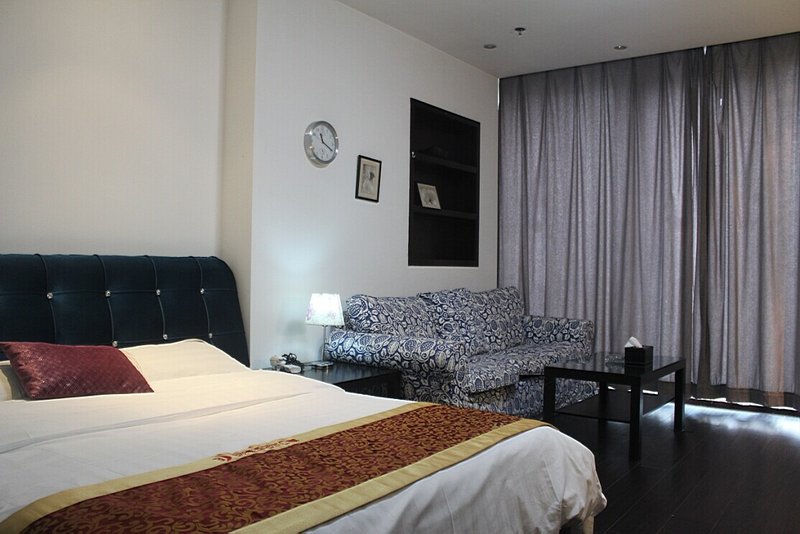 Dalian companion way Holiday Inn apartmentGuest Room