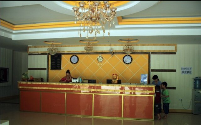 Jin Qian Bao HotelLobby