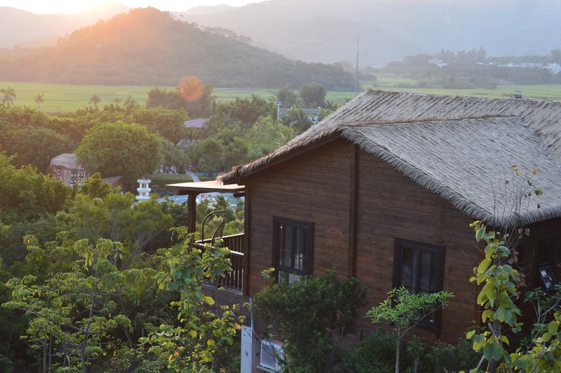 Huizhou beach and spa resort hotel over view