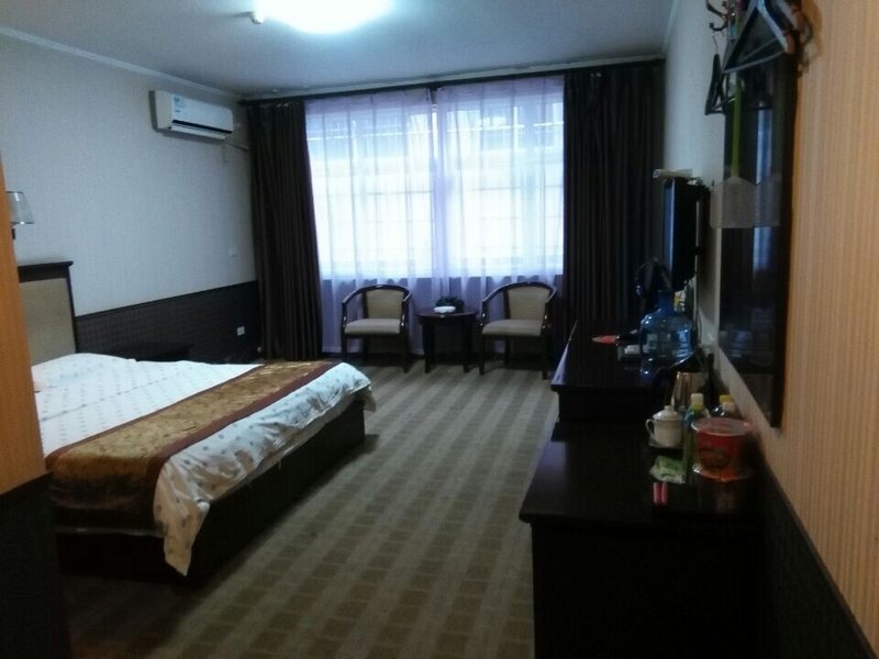 Qitian Business Hotel Guest Room