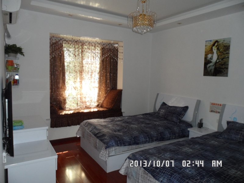 Chishui Honghong Apartment Guest Room
