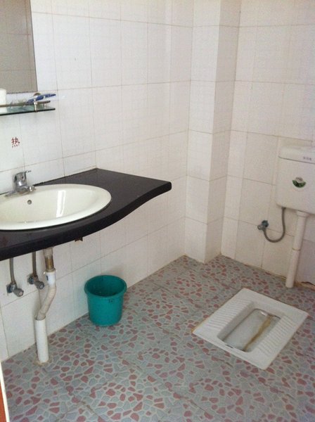 Caiyuan Hotel Guest Room