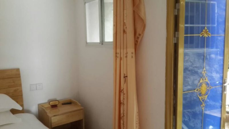 Lushan sister ping  station Guest Room