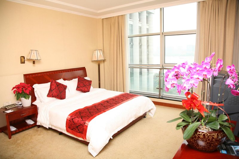 Zhongyuan Hotel Guest Room