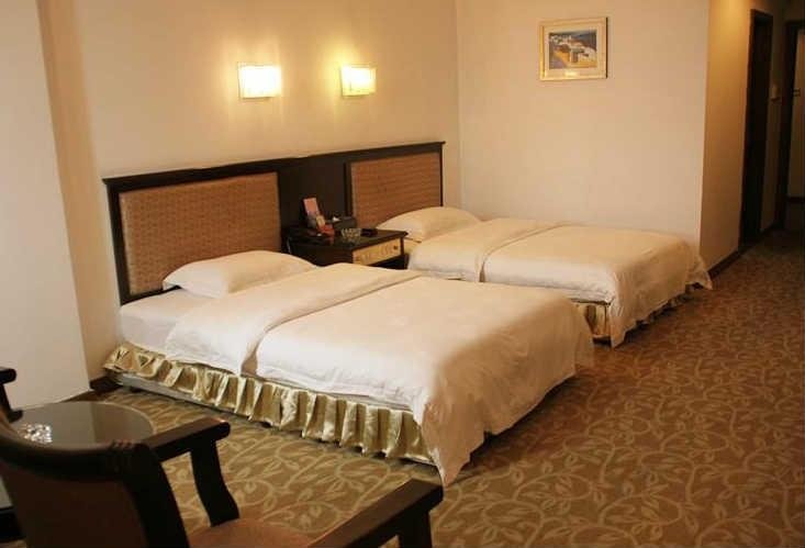 Jinting Hotel Guest Room