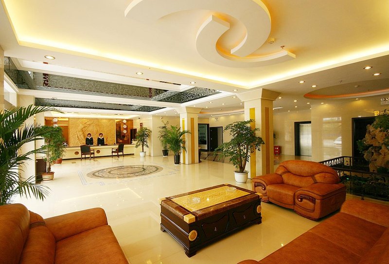 Wuyuan Yueliangwan Hotel Lobby