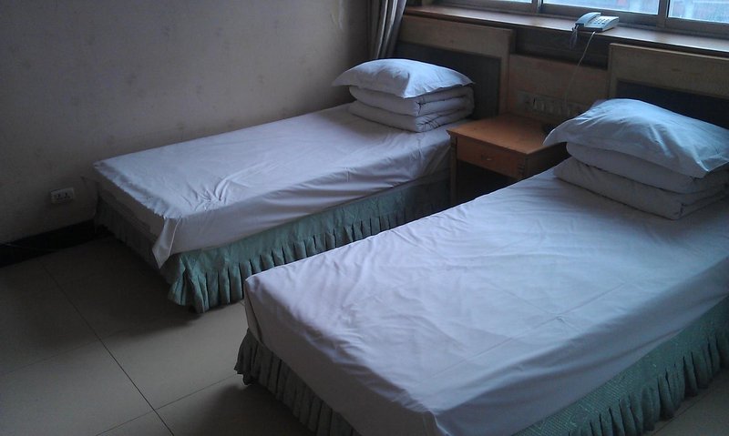 Dazhong Xiyu Hostel Guest Room