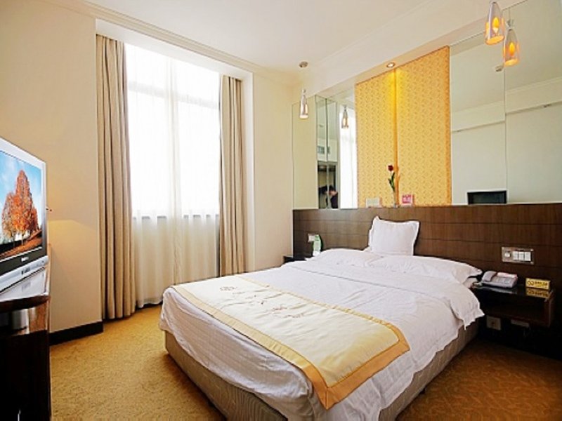 Zhenning Hotel Guest Room