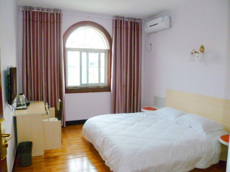 Qinyuan Hostel Guest Room