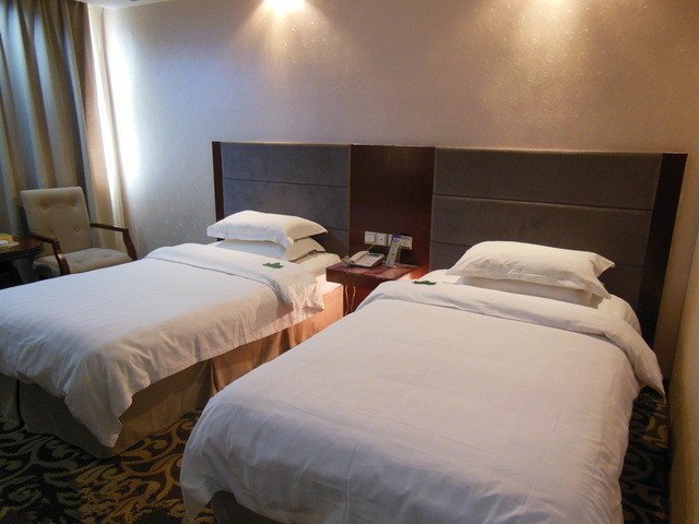 Ba Bai Li Hotel Guest Room