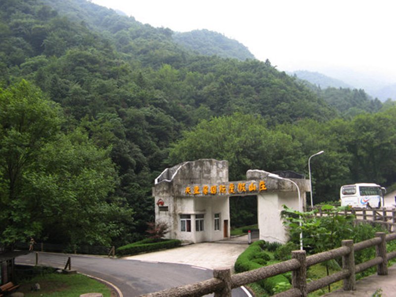 Tiantangzhai Holiday Hotel Over view