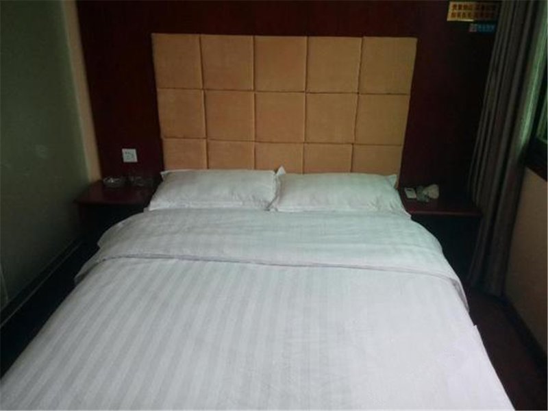 hechi hotelGuest Room