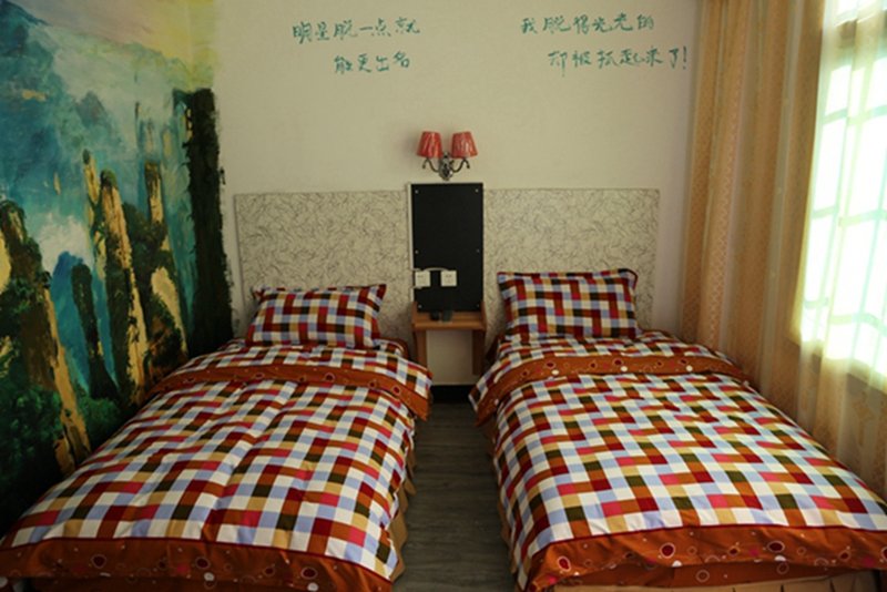 Zhangjiajie car home fashion theme Inn Guest Room