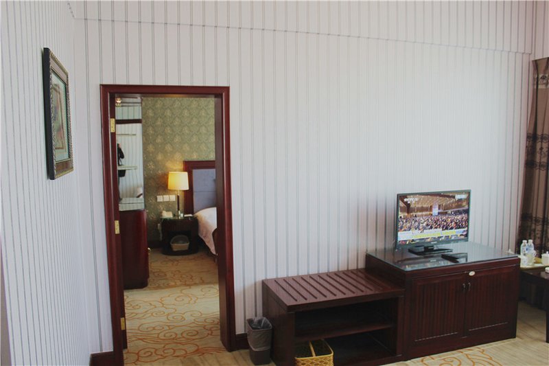 Jiaozuo Gloria Plaza Hotel JiaozuoGuest Room