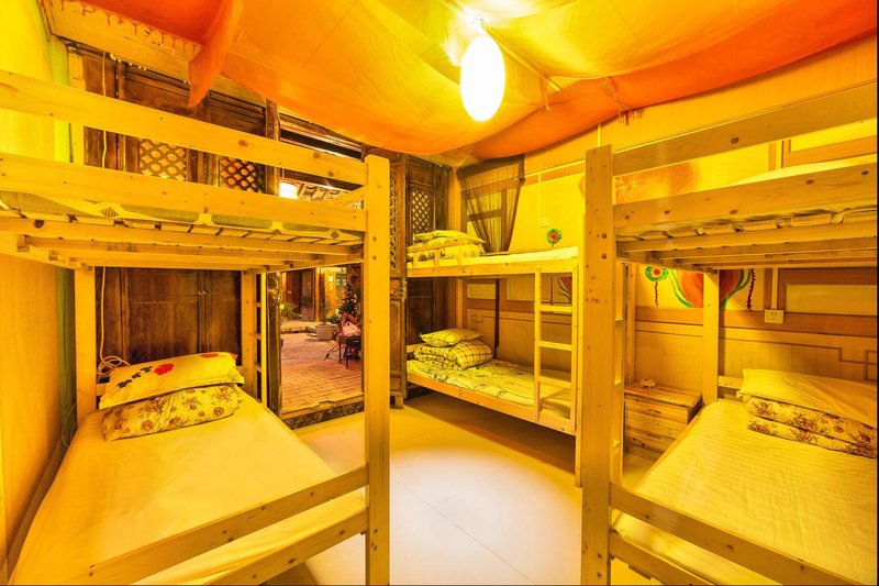 Lijiang Ivys Family Inn Guest Room