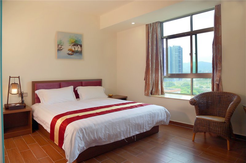 Huangjin Hai'an Hainan Hotel Huizhou Xiaxin Fishing House 5A Theme Guest Room