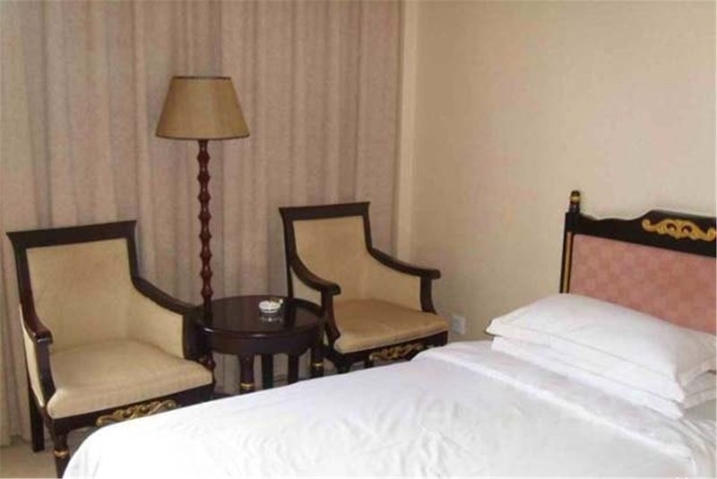 Lantian Hotel Guest Room