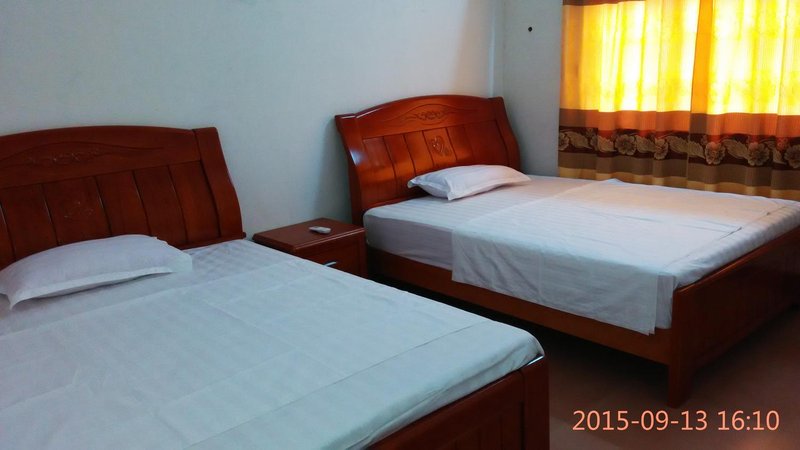 Family wong's innGuest Room